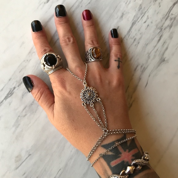 Bohemian adjustable wrap hand chain bracelet - Picture 3 of 8